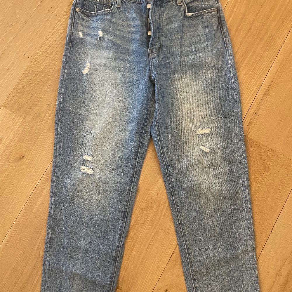 Lucky Brand high rise Mom Jean size 10